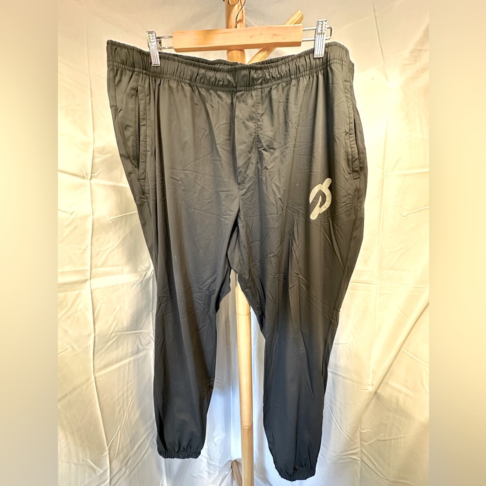 PELOTON x FOUR LAPS - Men’s Size 2XL Nylon Joggers, Black